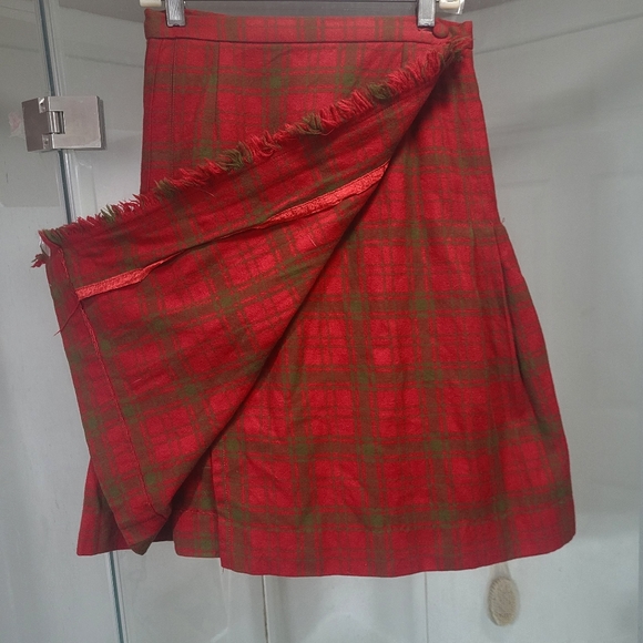 Size 12 100% Virgin Wool wrap skirt - Picture 5 of 10